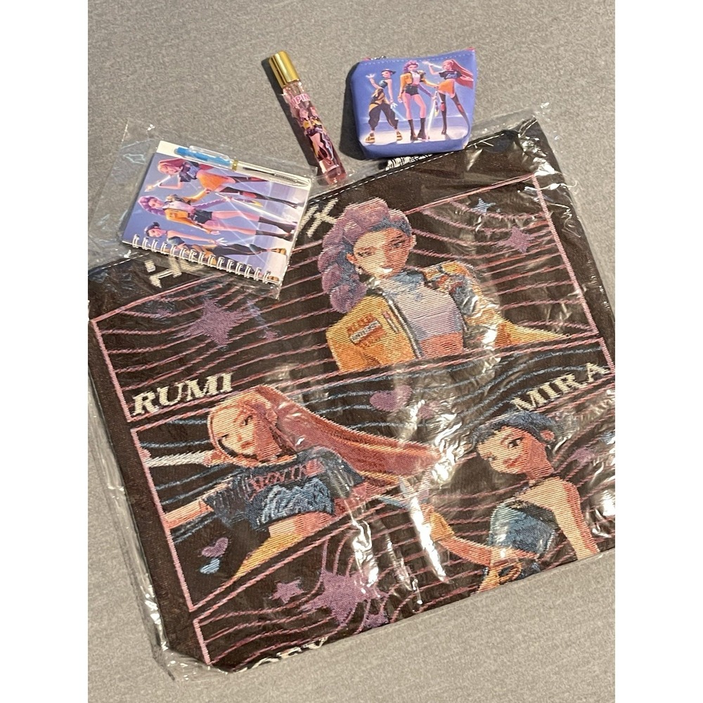 HUNTR/X K-Pop Bundle Huge Cosmetic Bag Mini Notebook Coin Purse & Perfume Set‎